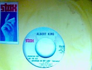 Albert King - Drowning On Dry Land