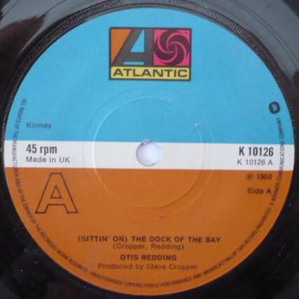 Otis Redding - (Sittin' On) The Dock Of The Bay