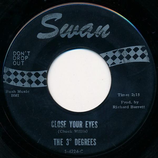 The Three Degrees - Close Your Eyes / Gotta Draw The Line